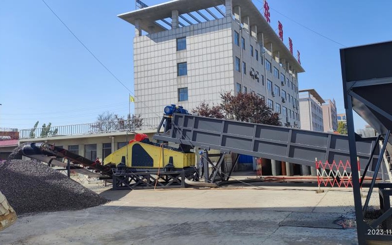 富之通雙螺旋洗石機,廠區內帶料試機,展現卓越性能